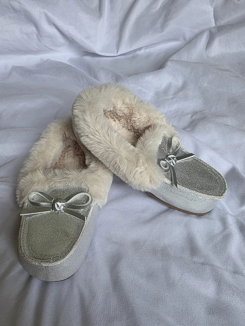 Target Toddler Girls Faux-Fur Silver Slip-On Slippers Size 10 NWOT