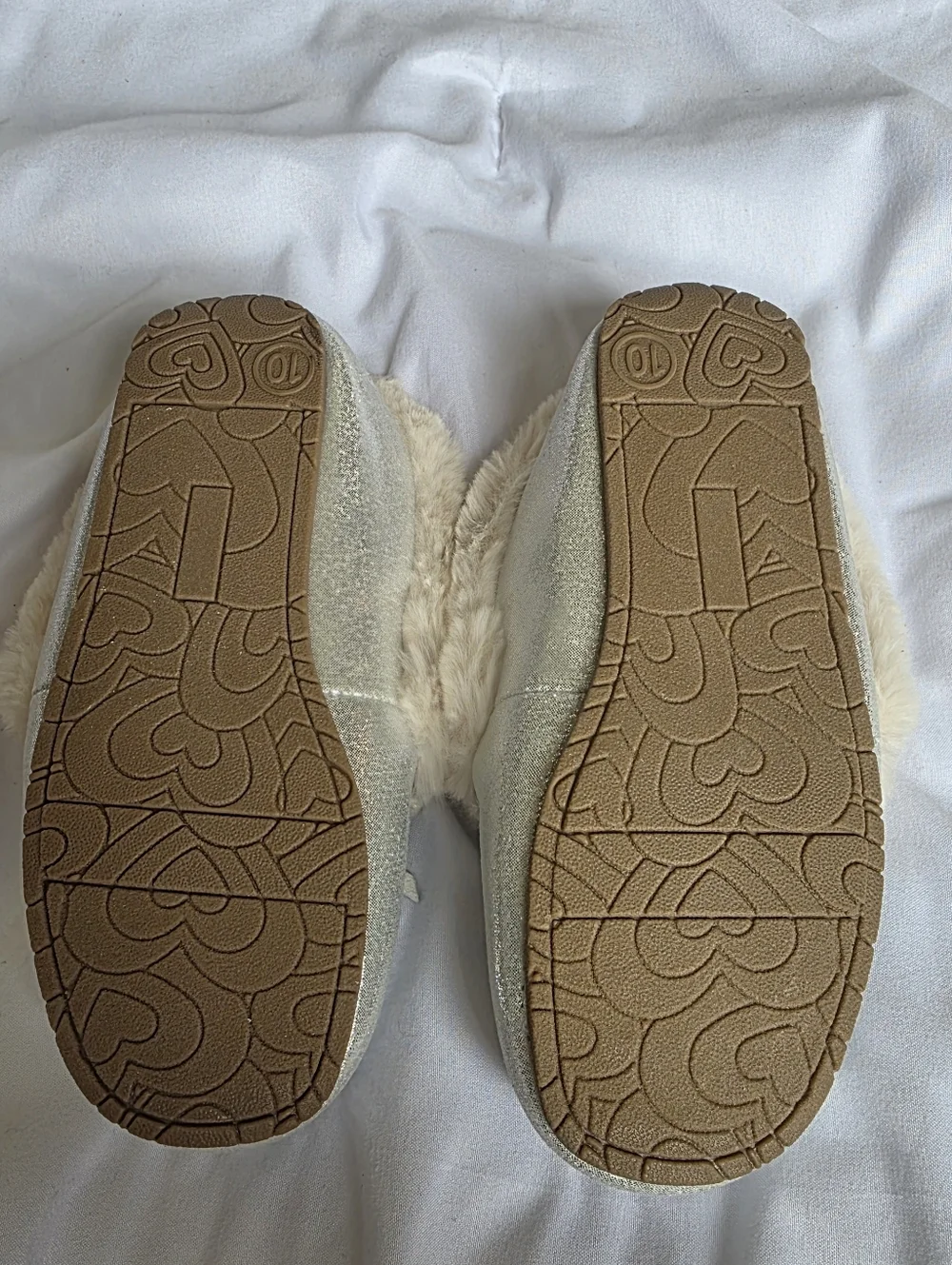 Target Toddler Girls Faux-Fur Silver Slip-On Slippers Size 10 NWOT