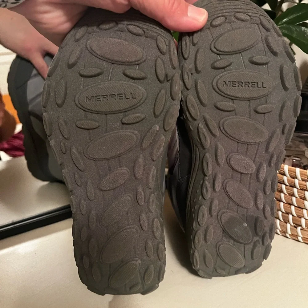 Merrell durable snow