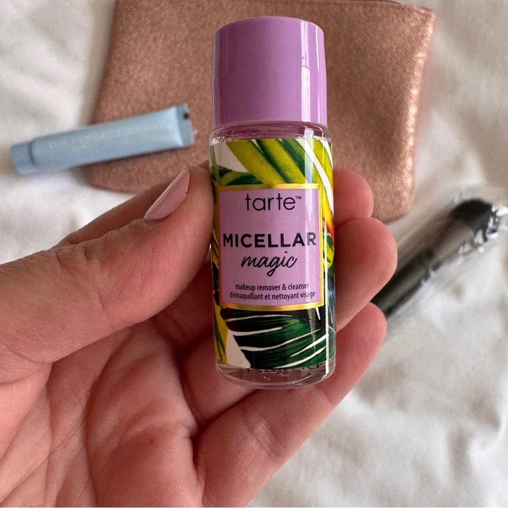 ipsy Rose Gold Glitter Makeup Pouch with Brush & Skincare Samples