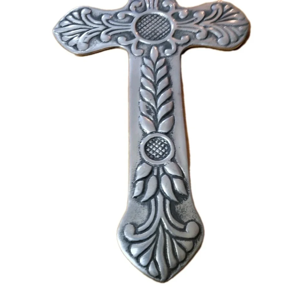 Metal Wall Hanging Cross Crucifix Religious Ornate 17.5 in