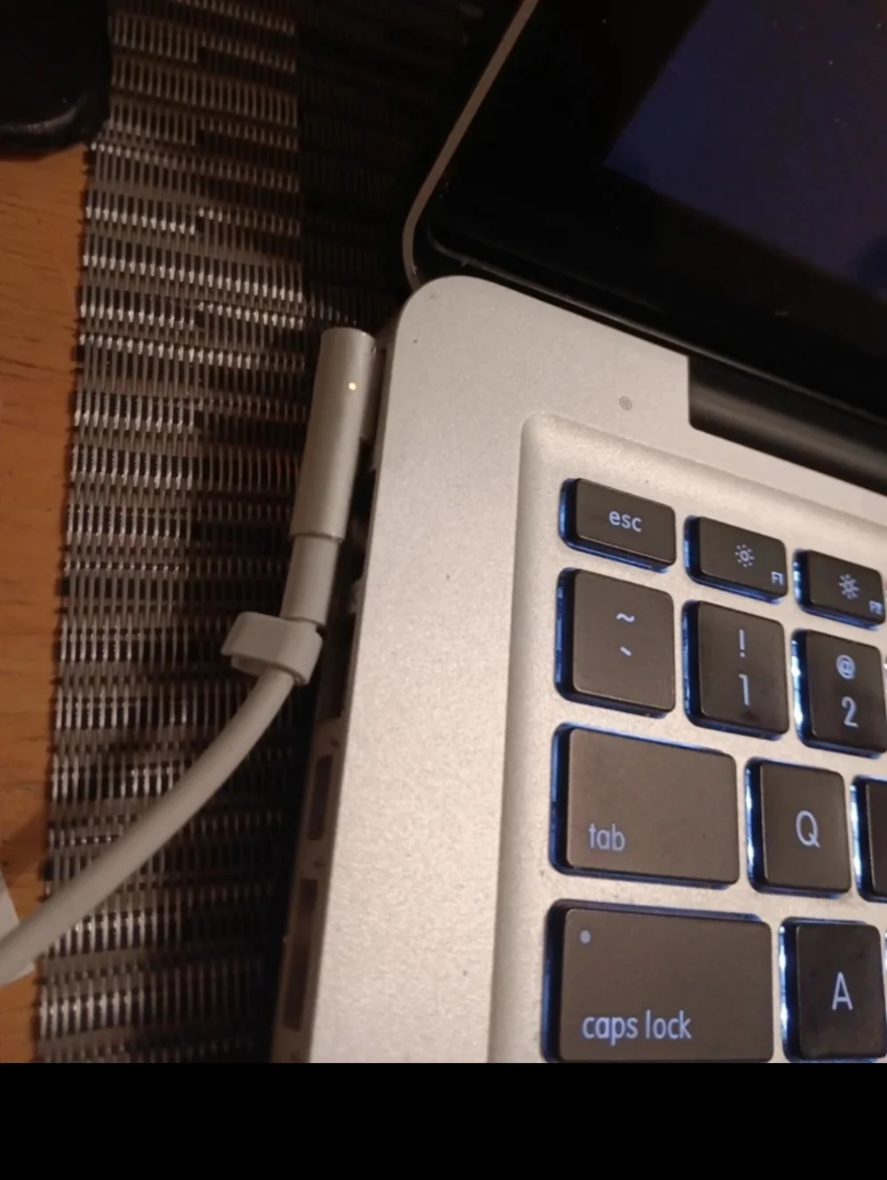 Apple screen size