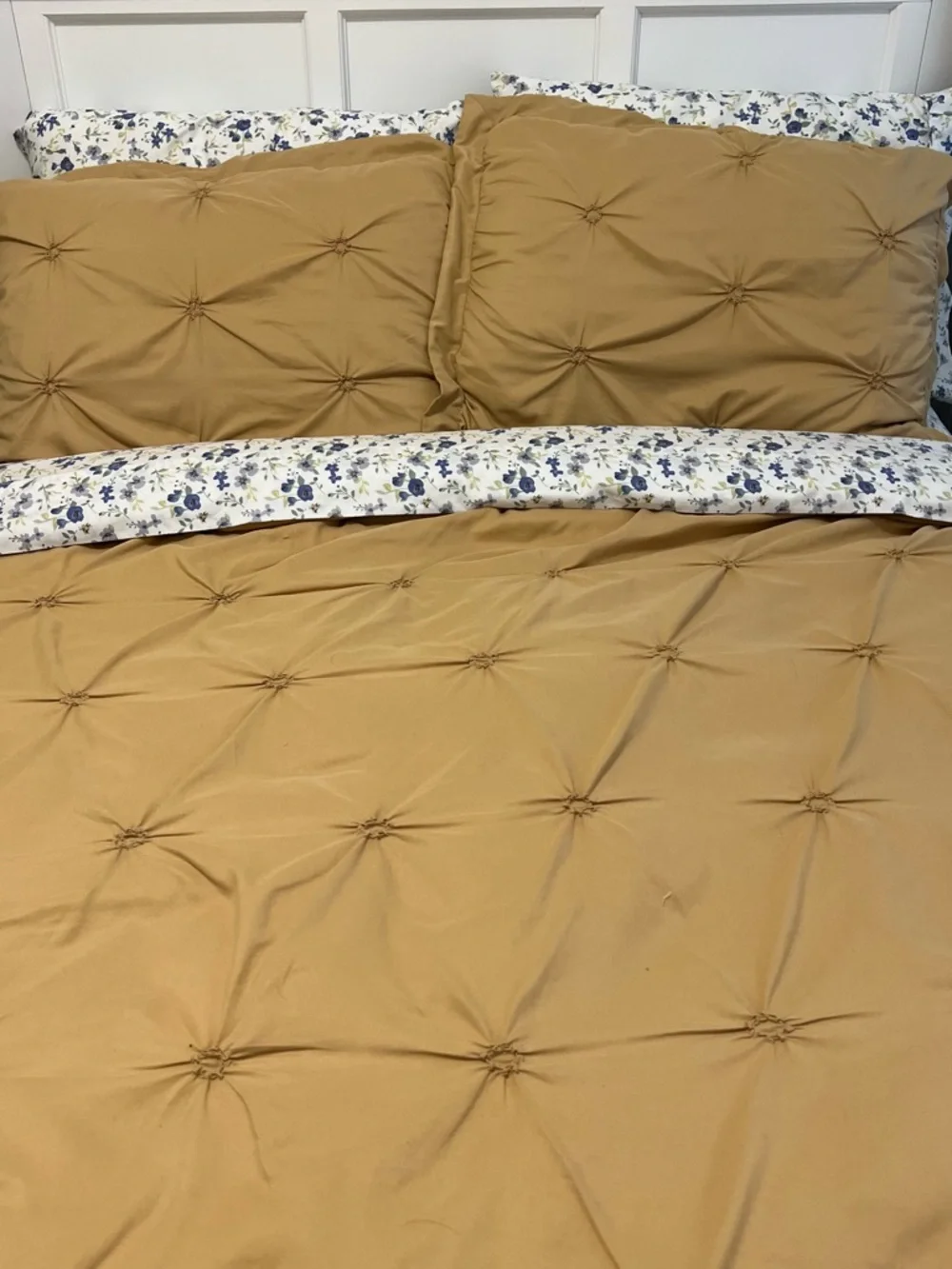Mustard Pintuck Duvet Set - Unbranded