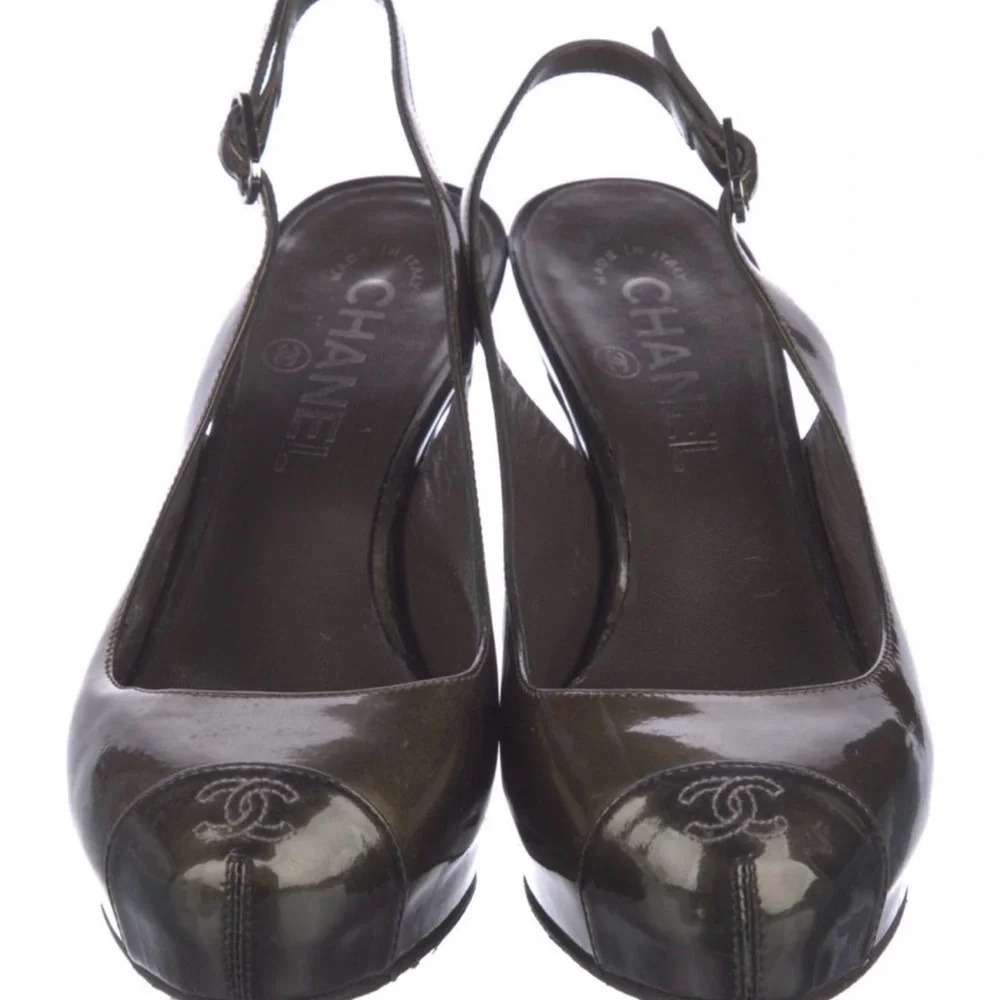 💋CHANEL Khaki Slingback Heels