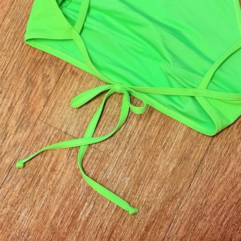 NWOT SKIMS Signature Swim High Neck Bikini Top in Neon Green Size XS