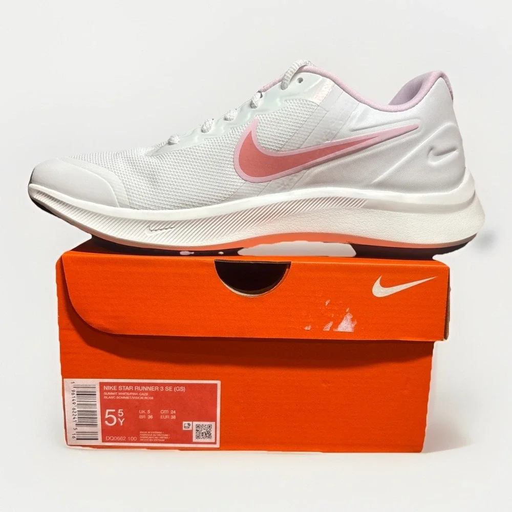 new NIKE STAR RUNNER 3 SE (GS) Size  5.5 Youth