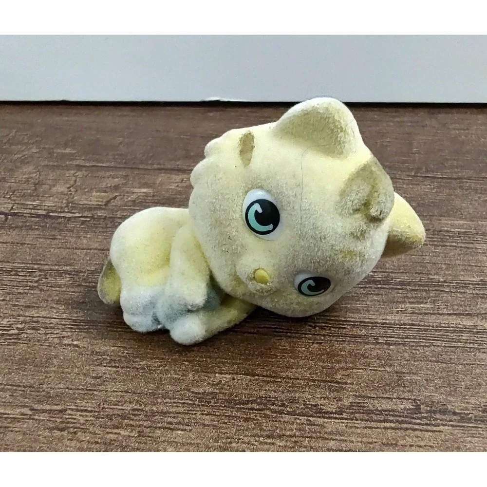 Vintage Kitty In My Pocket Flocked Animal Pet Cat Kitten Dollhouse Miniature B3