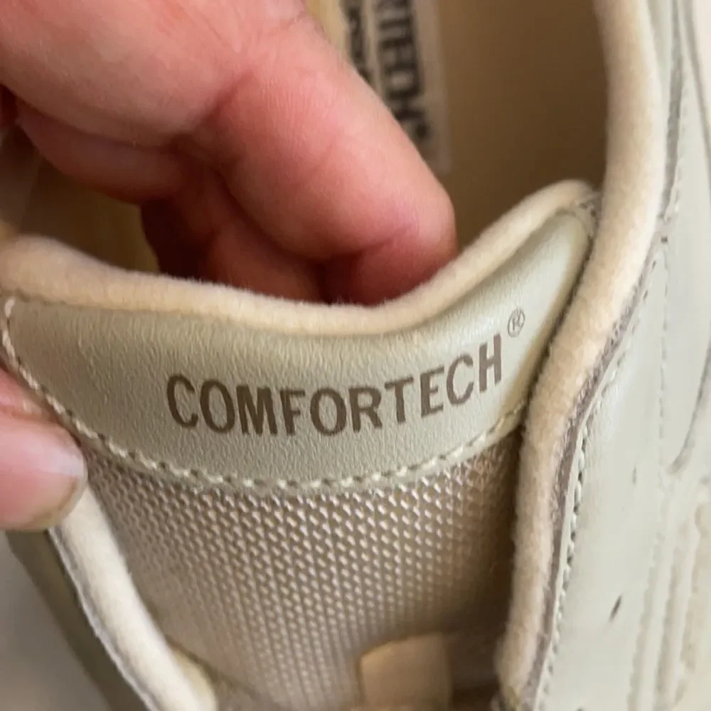 FLORSHEIM DARK CREAM COLORED LEATHER SNEAK…