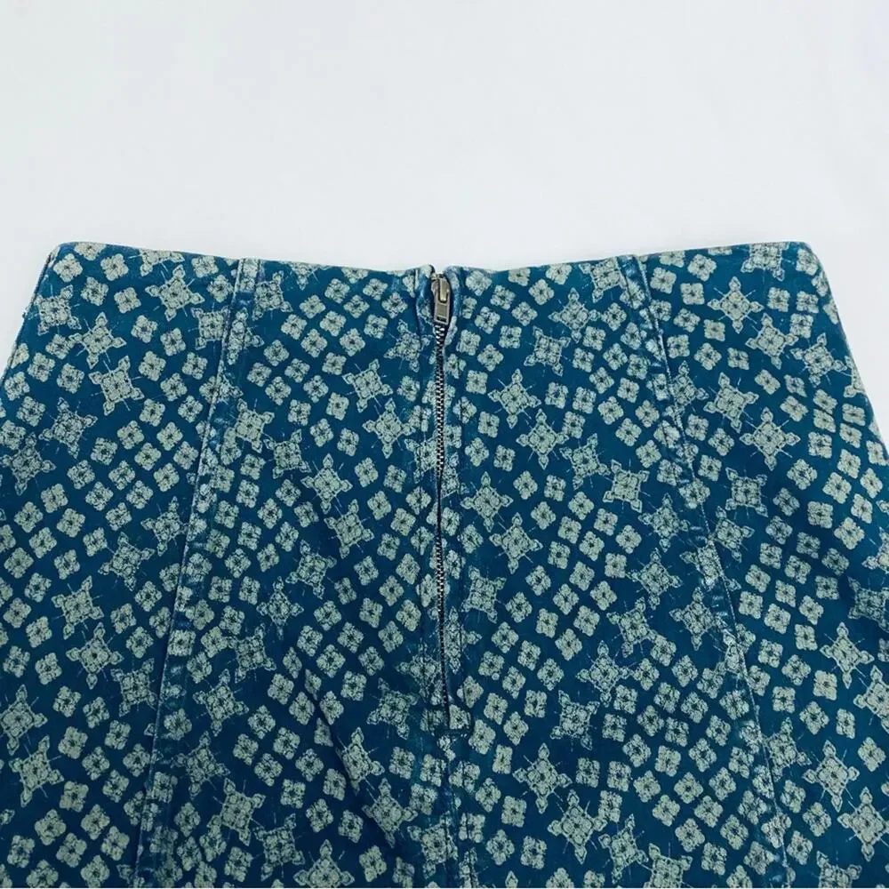 Free People Demin Stretchy Mini Skirt Size 4