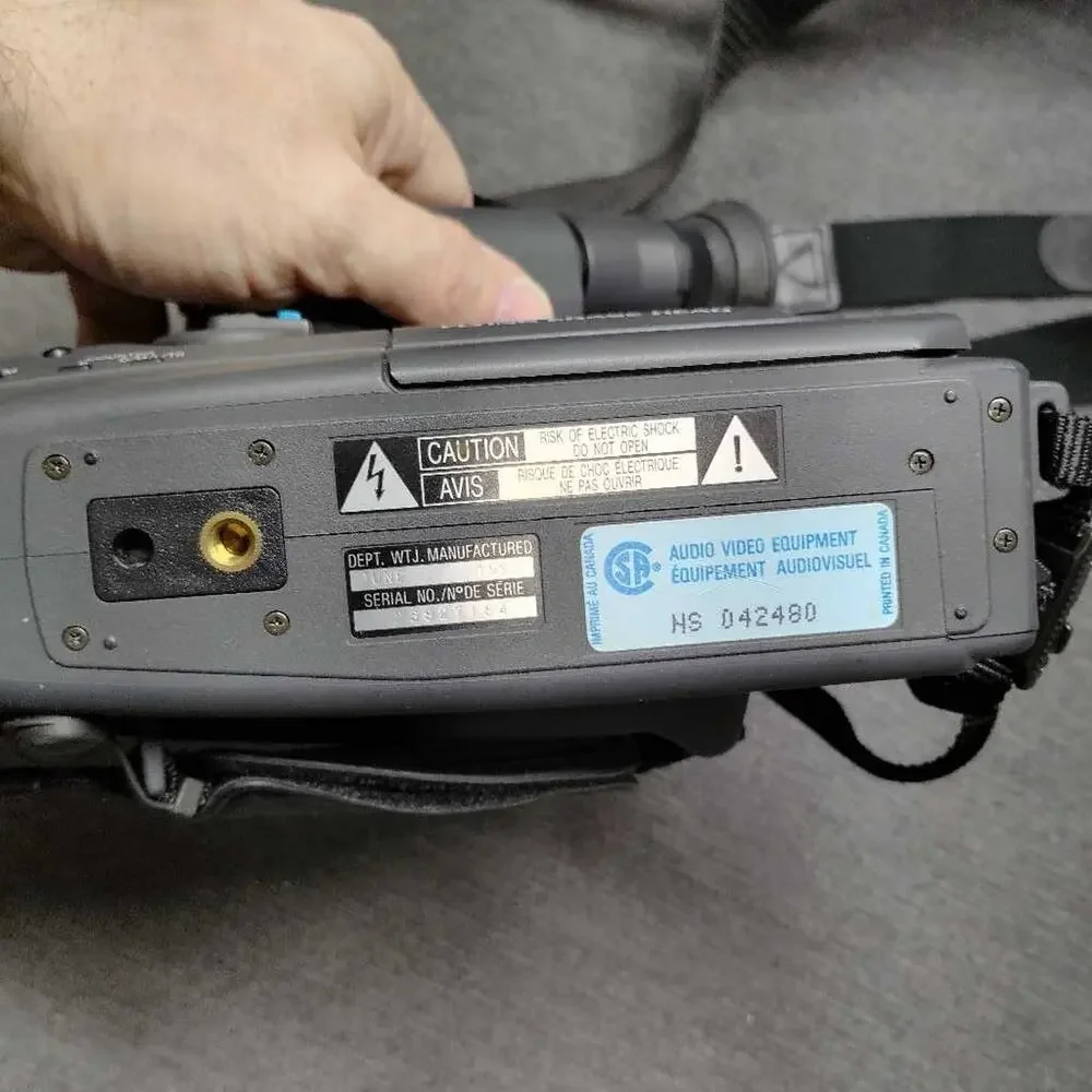 Magnavox easycam cvr610a01
