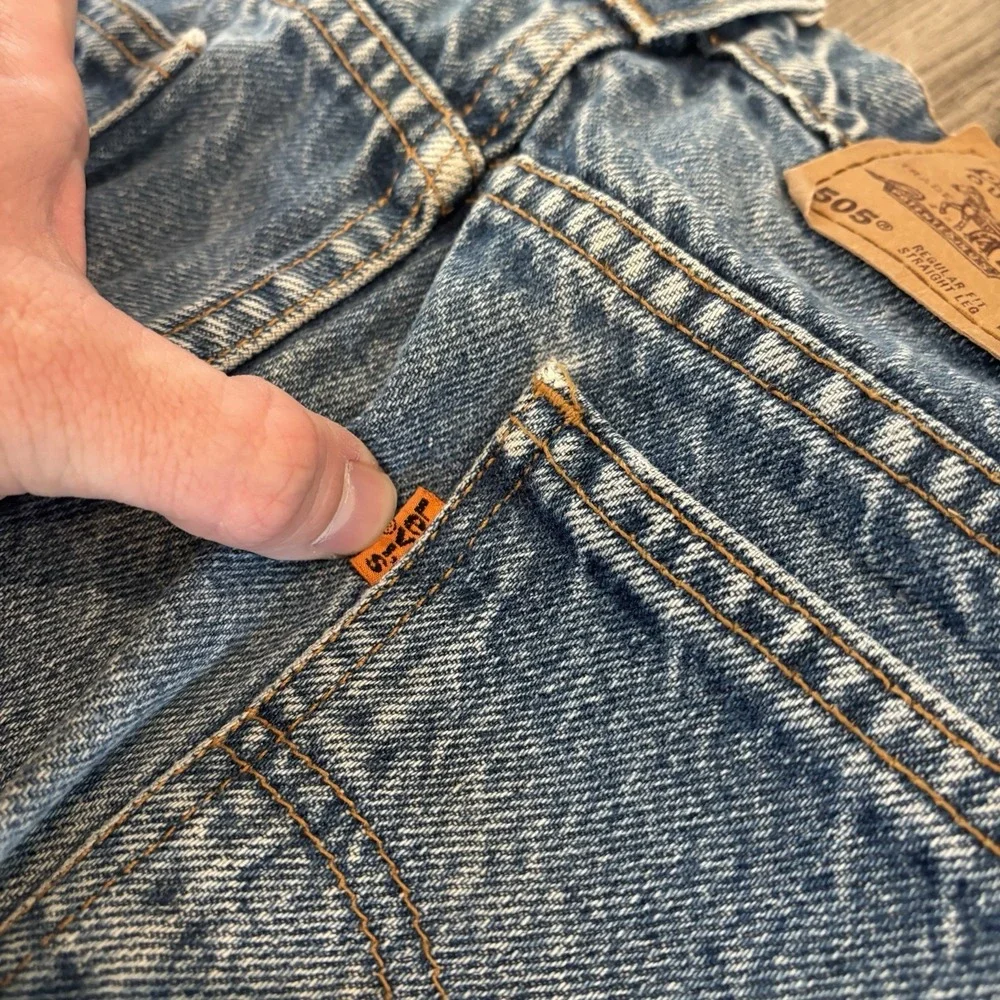 Levis this pair