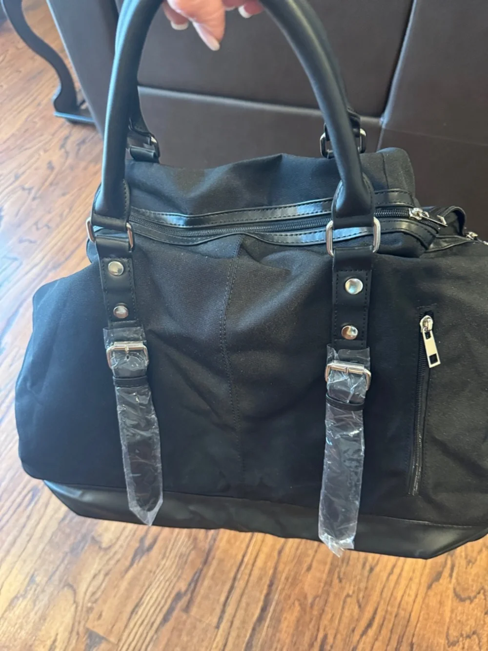 N/A spacious black