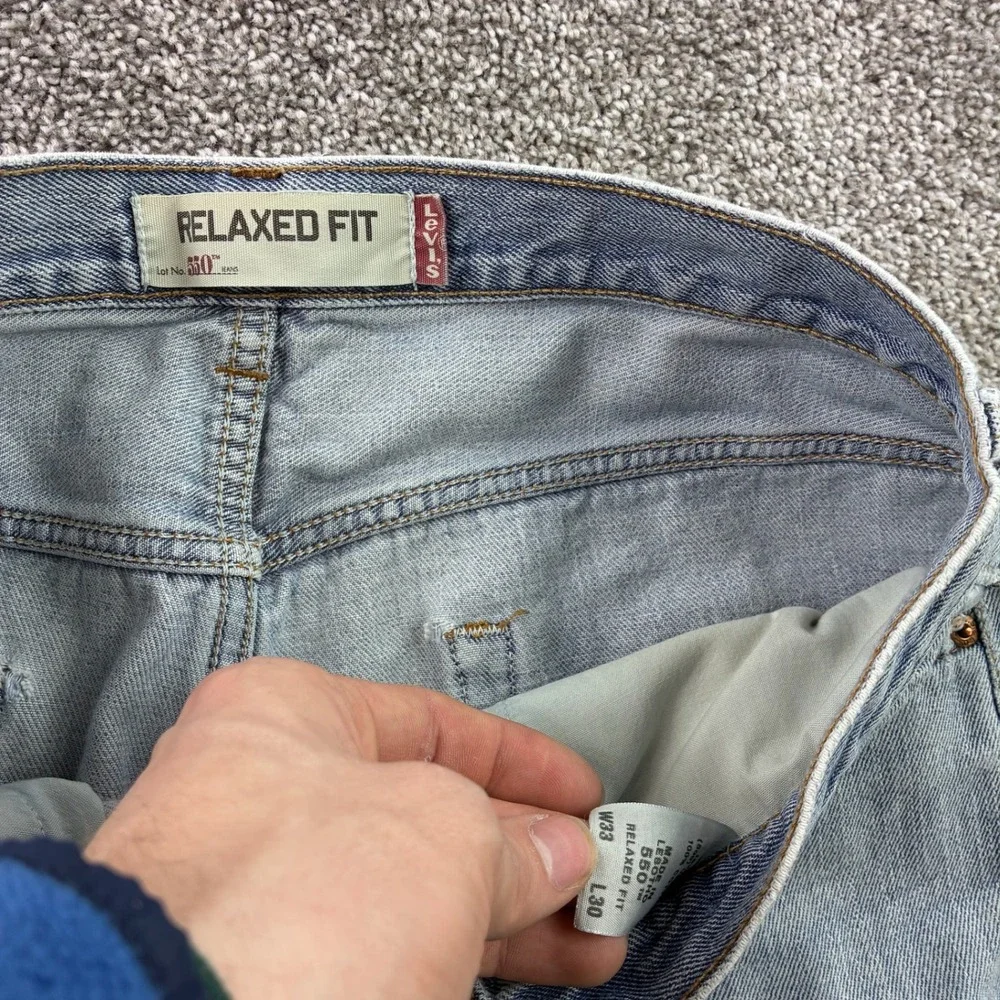 Levis measures 34in