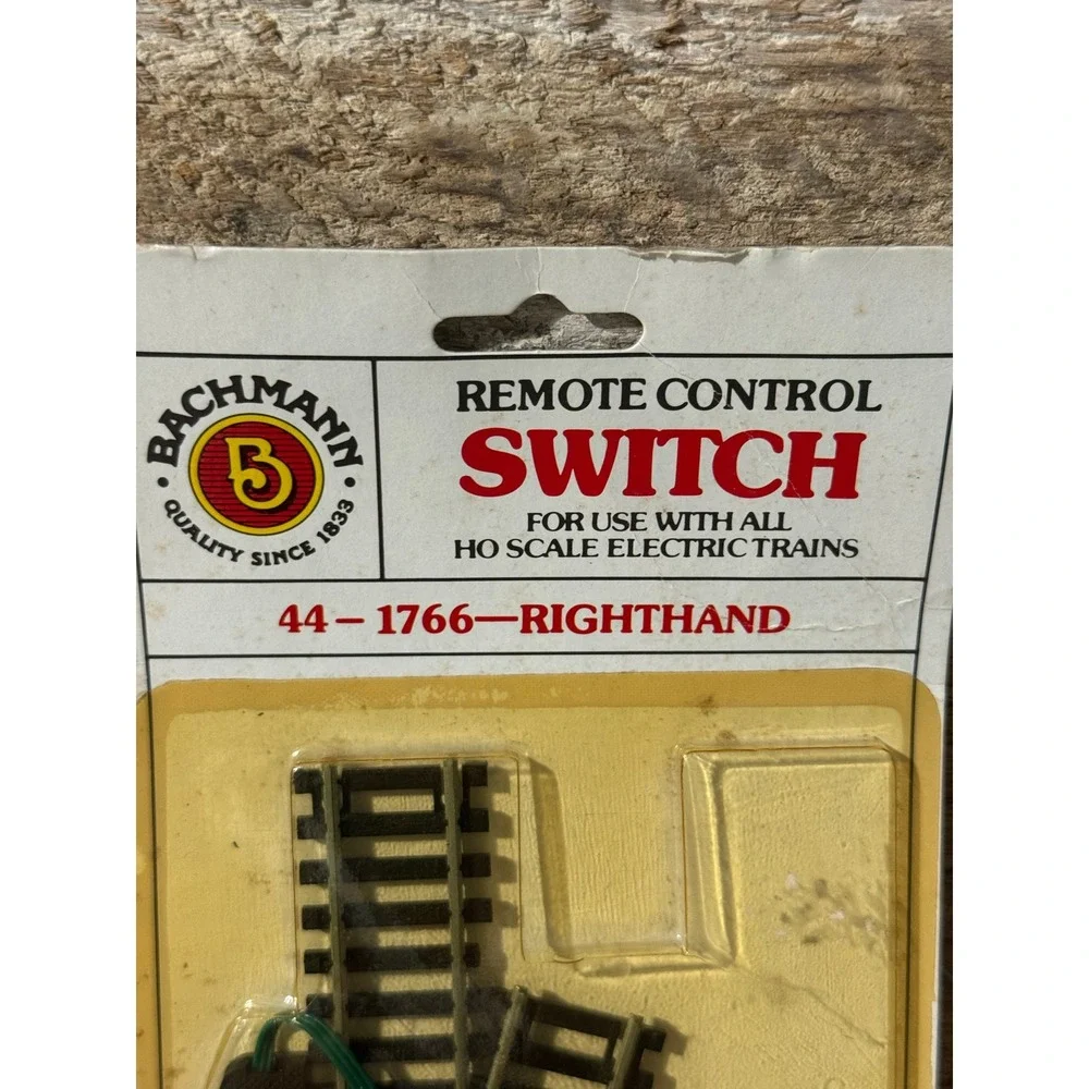 Bachmann Remote Control Switch HO Scale Electric Trains 44-1766 Right Hand VTG