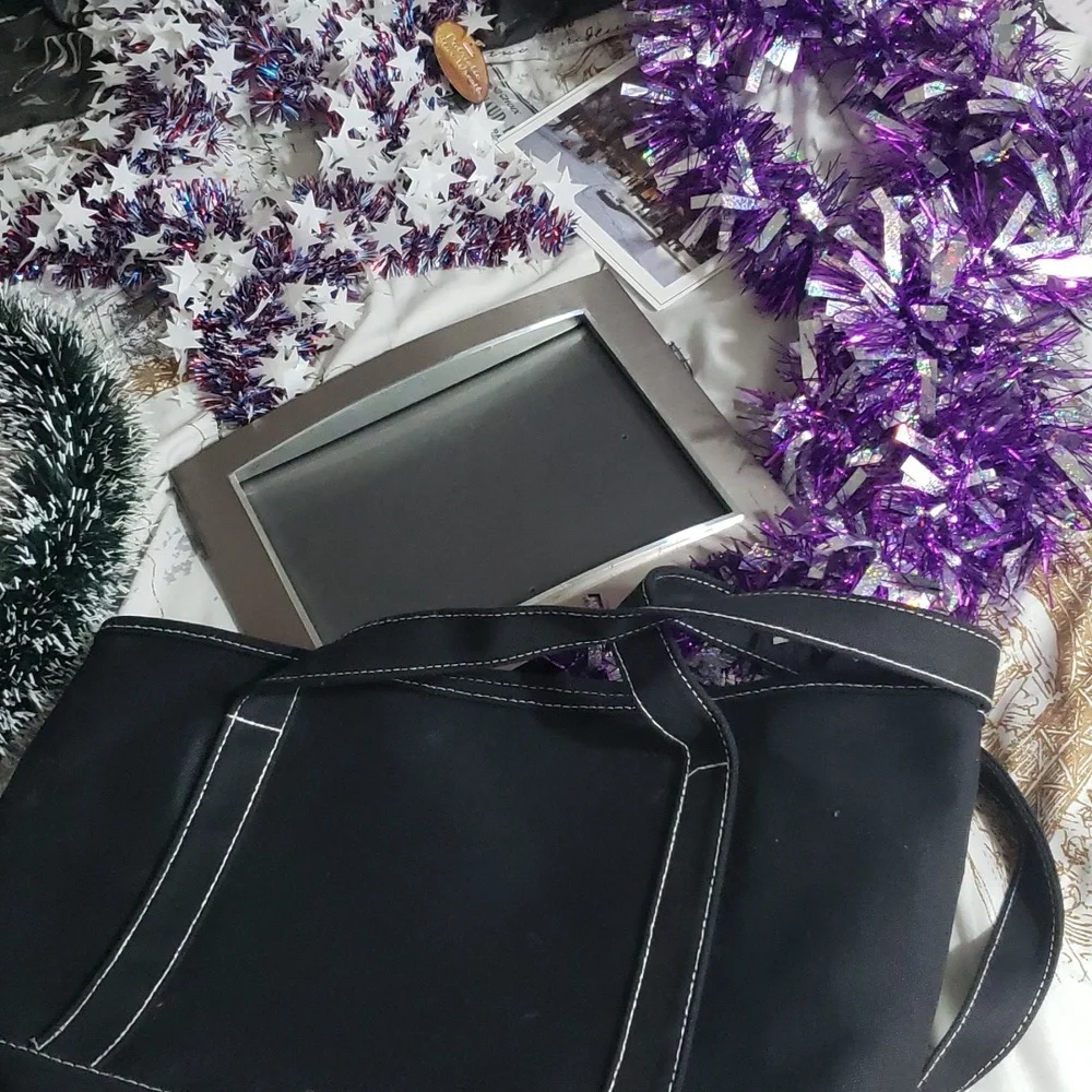 N/A generously sized