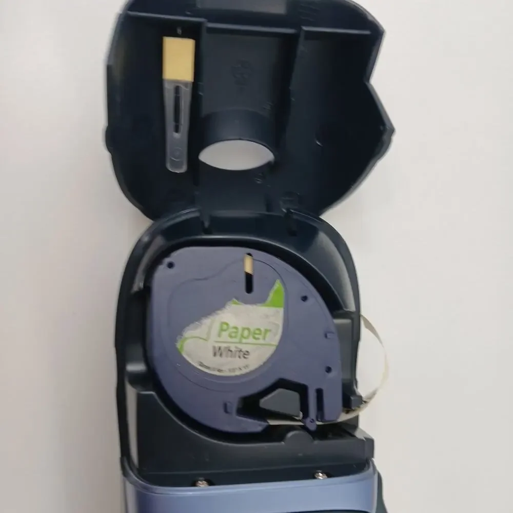 Dymo gently preowned