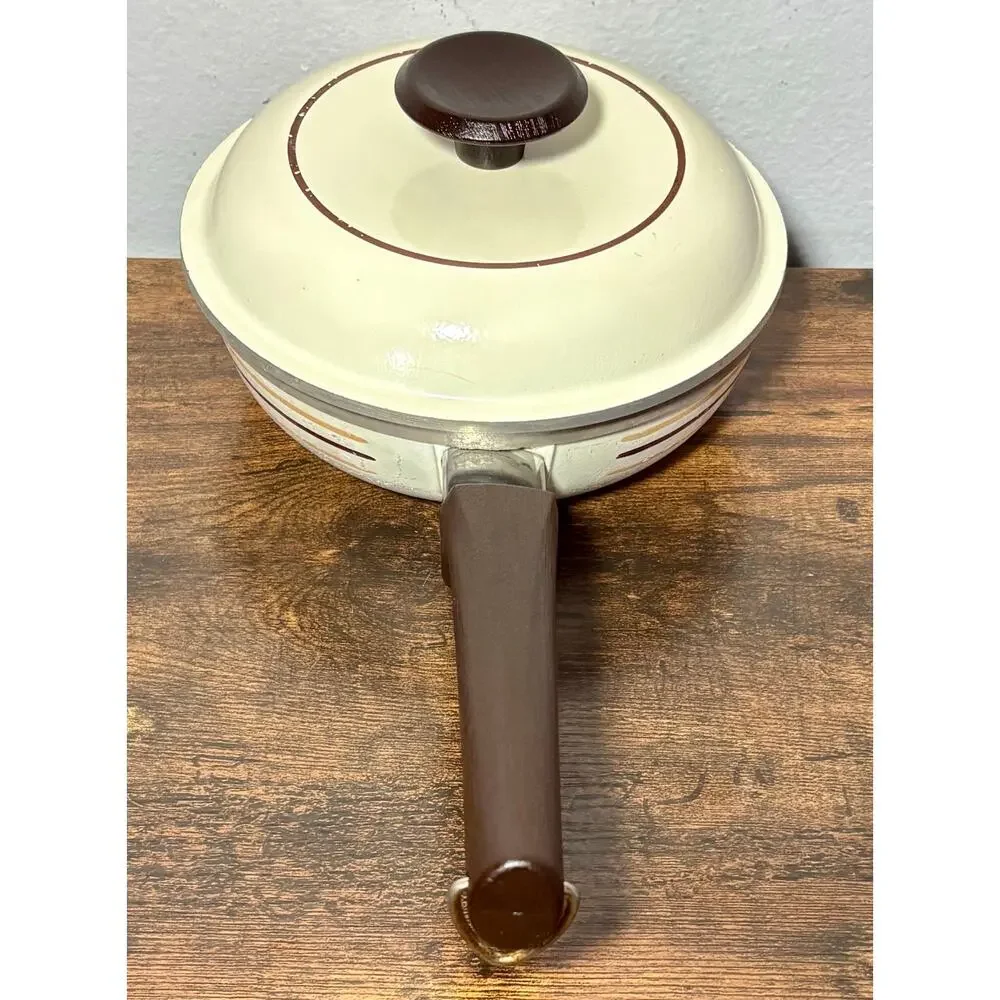 Regal Ware see sauce this