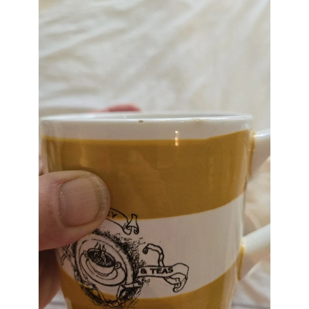 4 Williams Sonoma Mugs Dijon Stripe Gold White Coffee Shop Black Labels