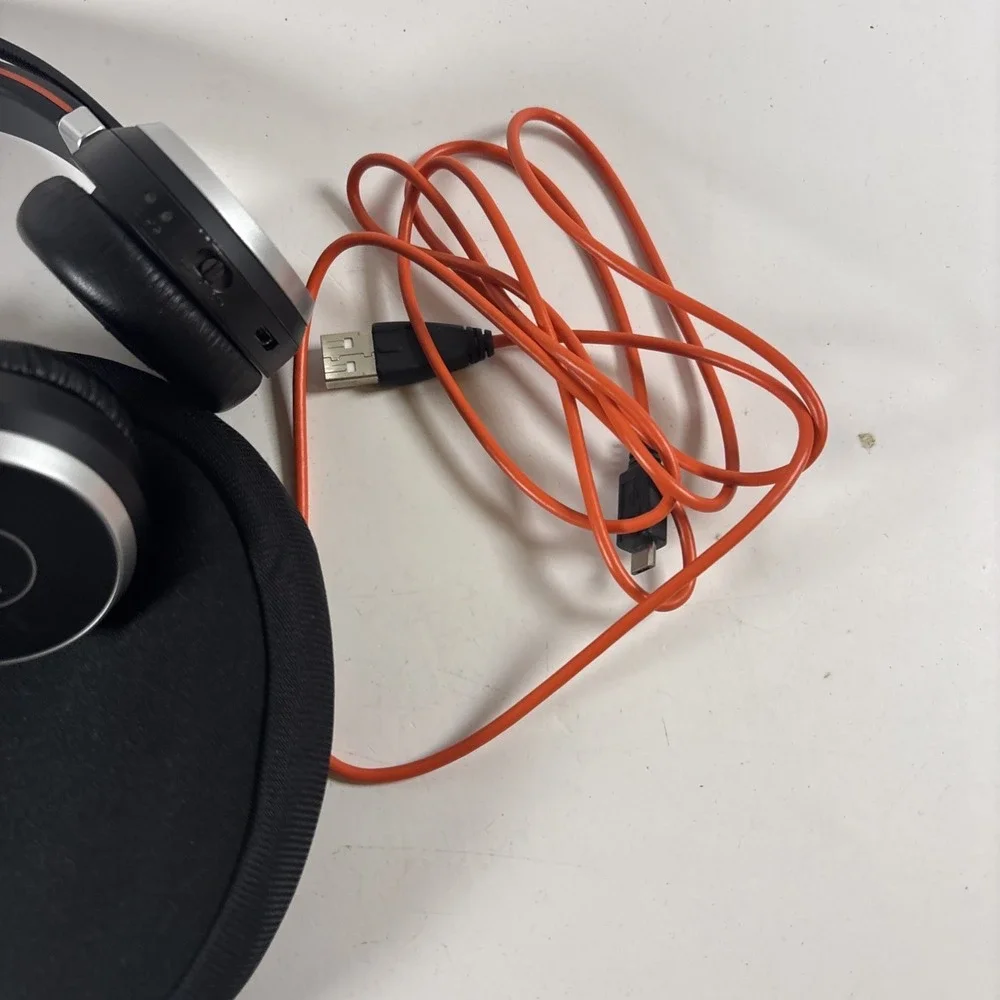 Jabra Evolve 65 Headset HSC040W w/ Dongle, Case.
