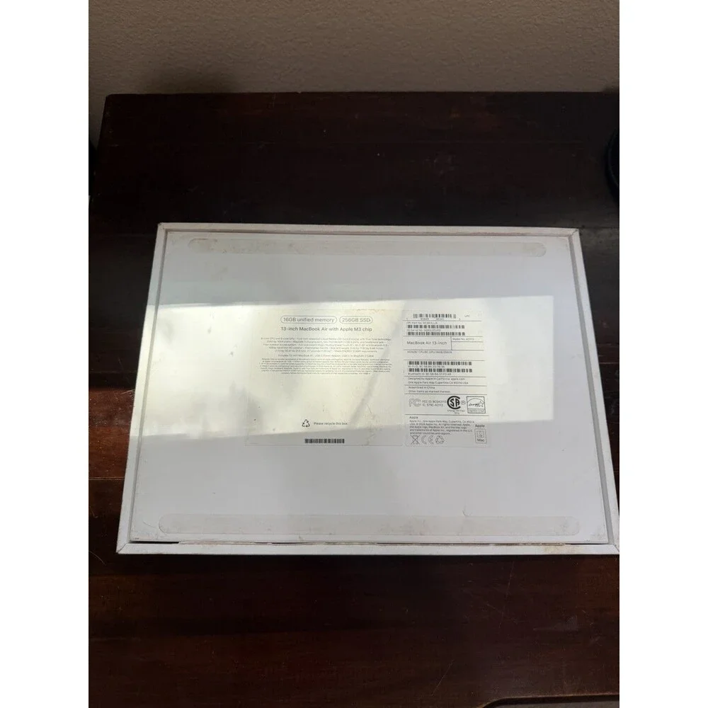 MacBook Air 13 Inch 256GB Computer Box - Box Only