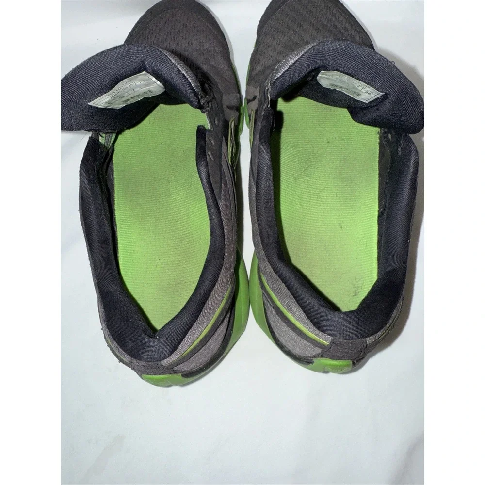 Brooks Pure Cadence Gray‎ Green Athletic Shoes Sneakers 1101101D085 Size 8