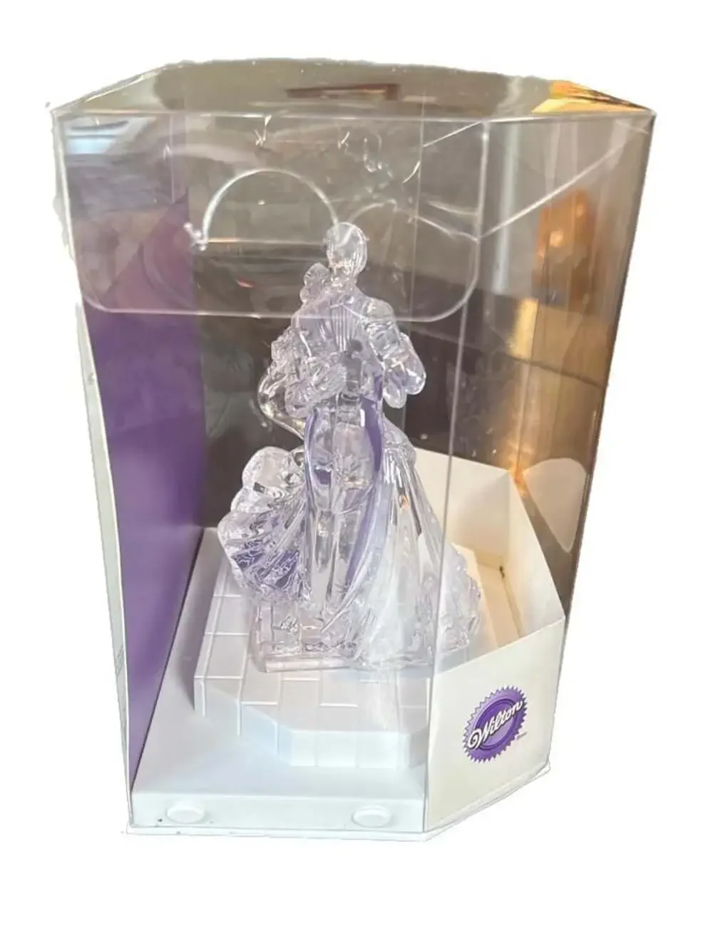 Wilton bianca clear