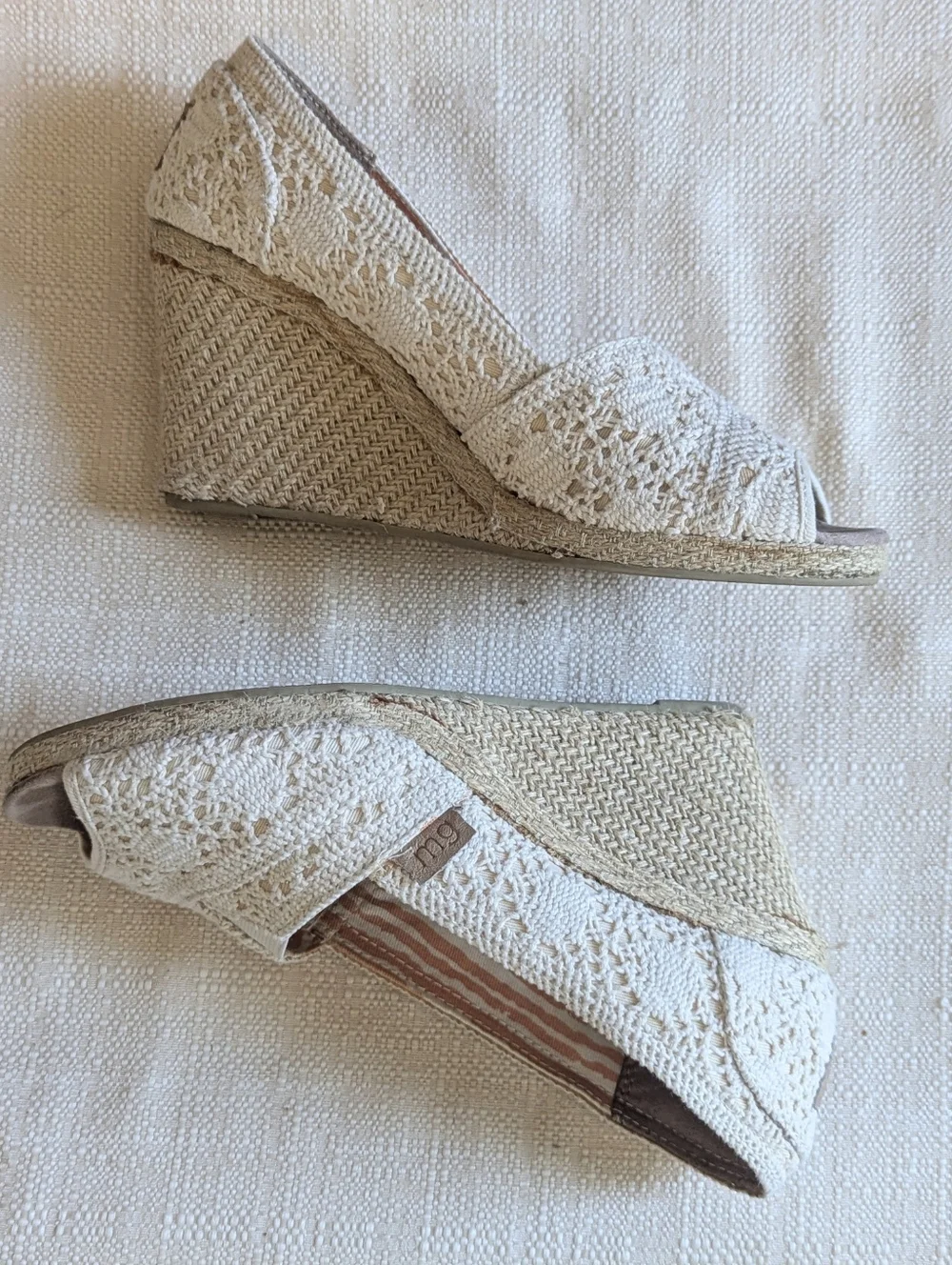 cream eyelet