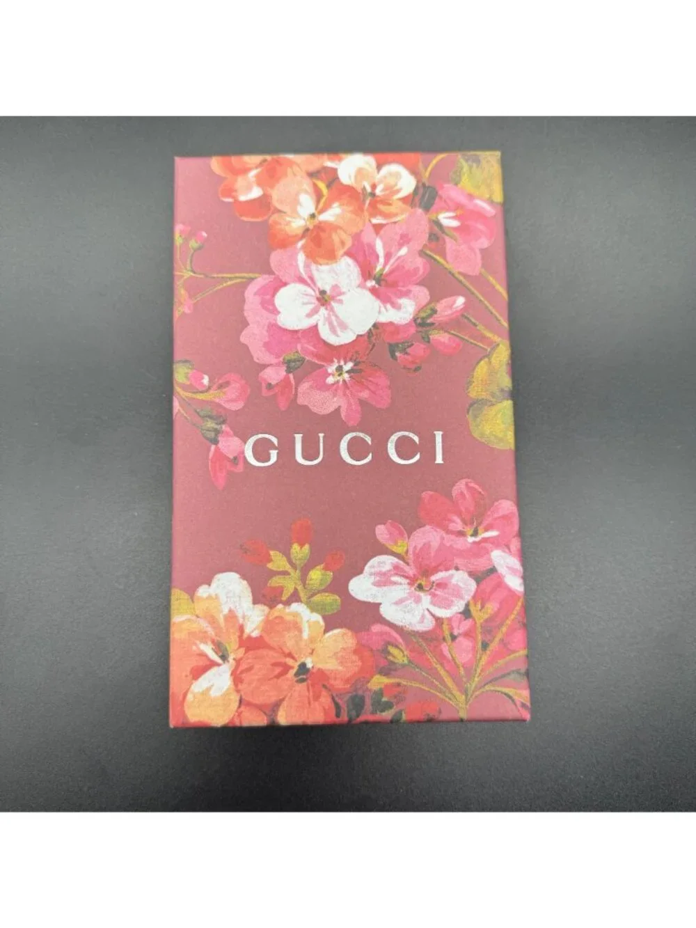 Gucci designer gg