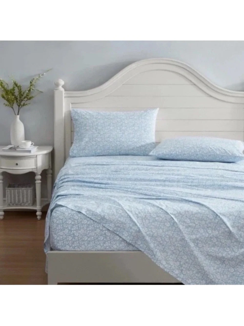 Laura Ashley laura ashley
