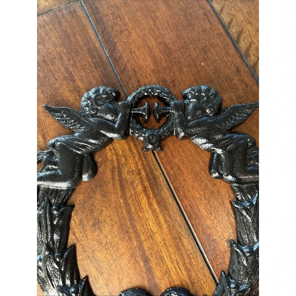 Cast Iron Cherub Wreath‎ 03632