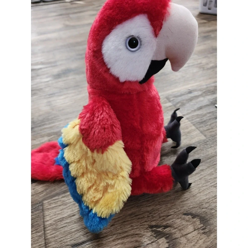 Wild Republic scarlet macaw