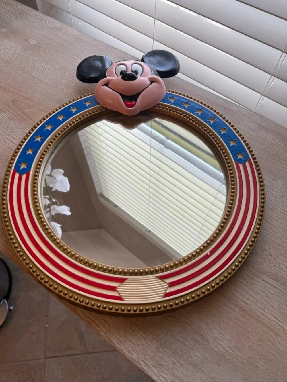Disney cheerful mickey