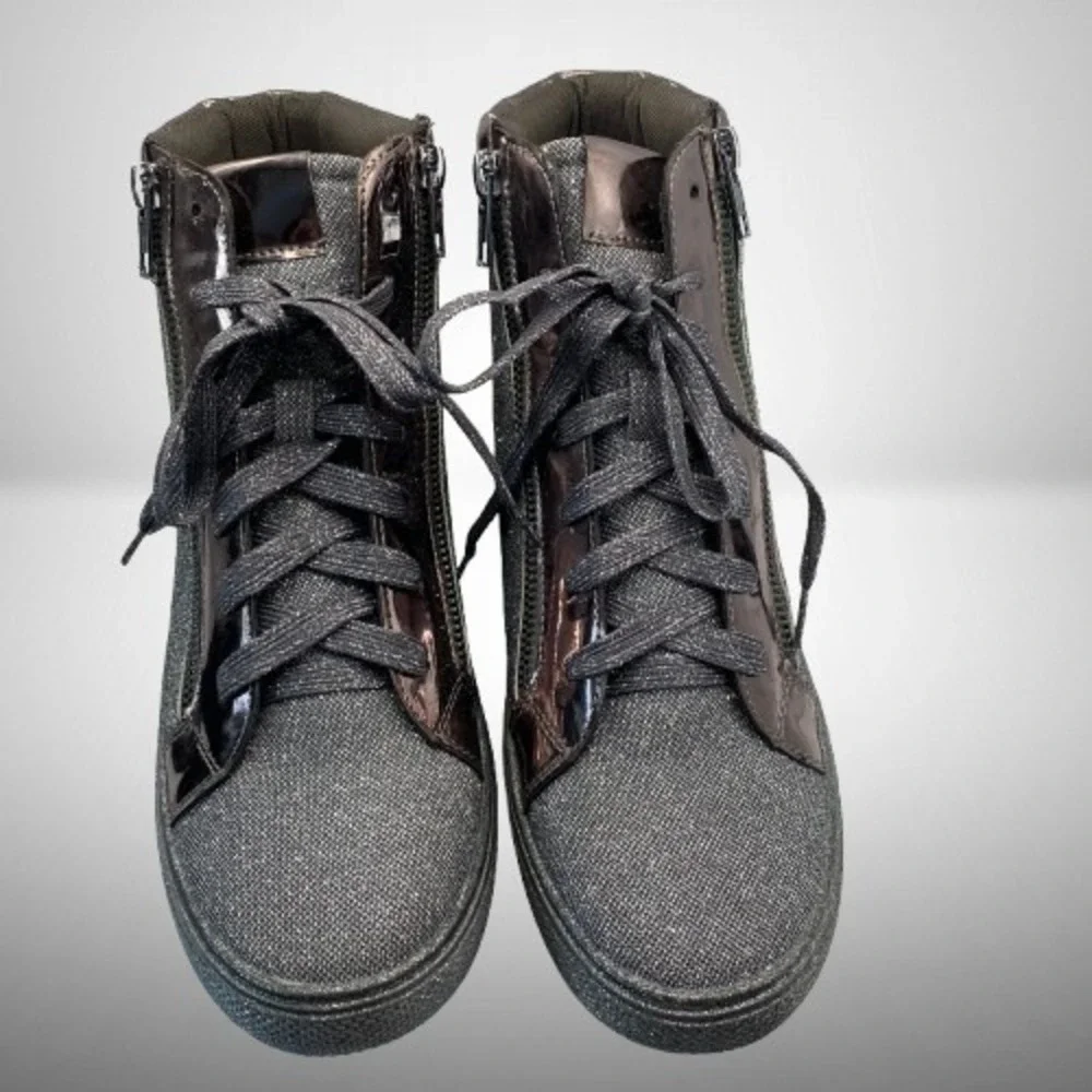 NEW Lauren Lorraine Women's Skippy High Top Sneaker Pewter Size 9