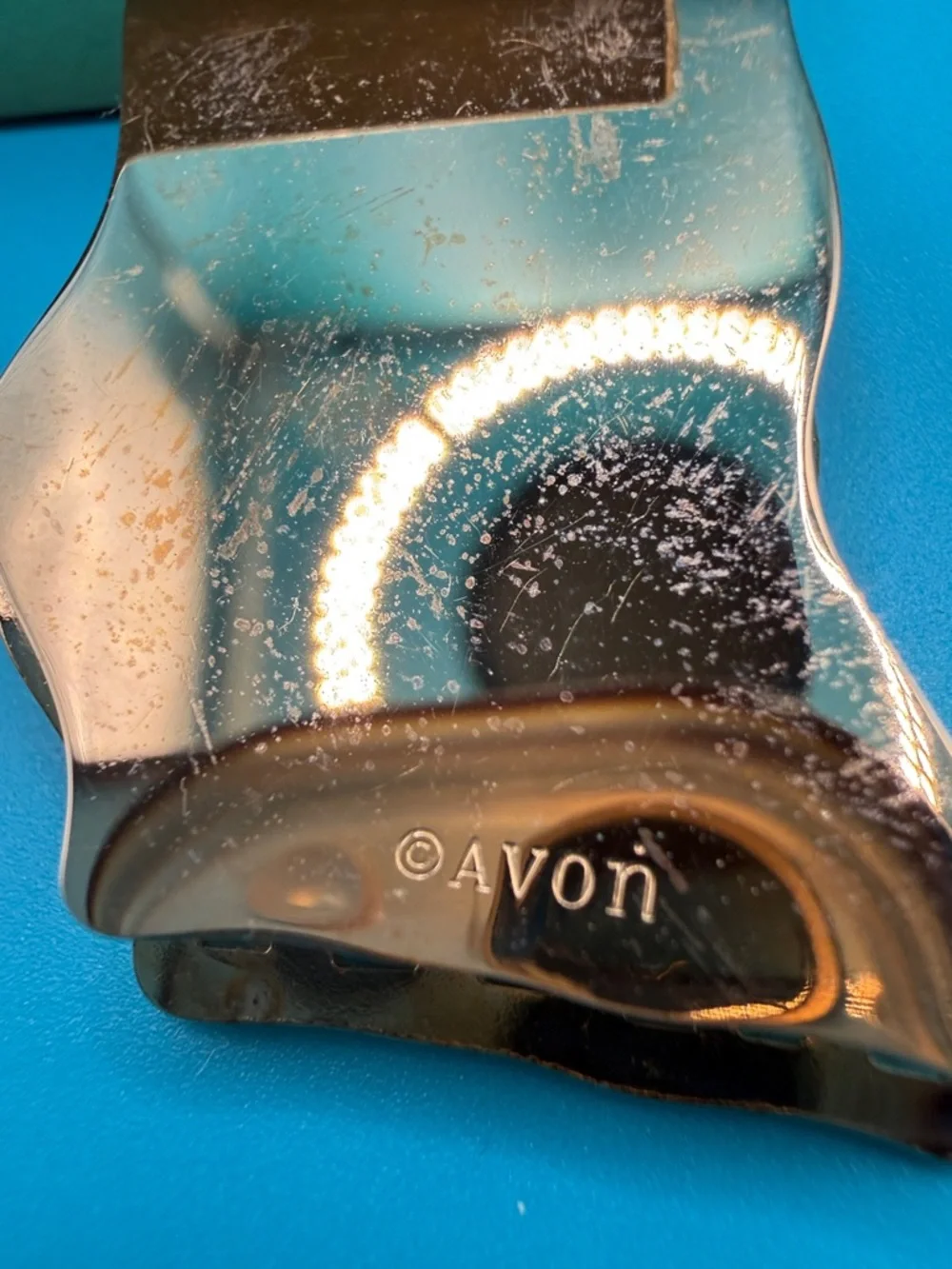Avon bills tone