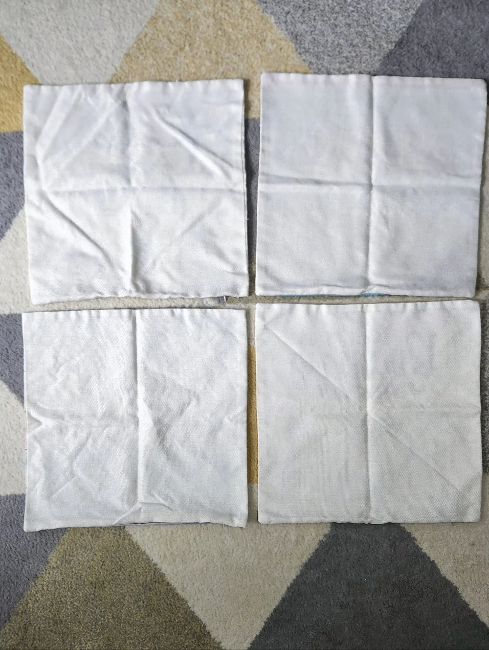 N/A easter throw