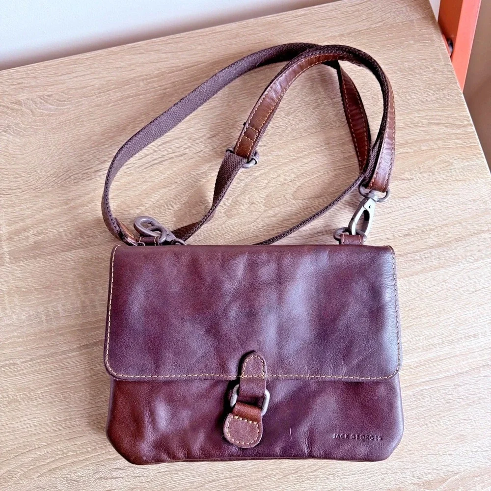 Jack Georges Leather Small Crossbody Flap‎ Pockets Adjustable Rustic Classic