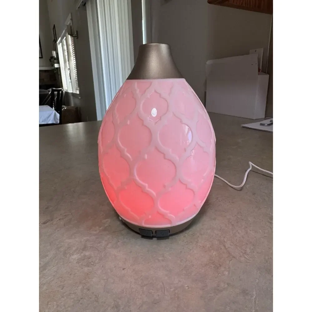 Young Living Desert Mist Easential Oil Diffuser Aromatherapy Changes Colors EUC