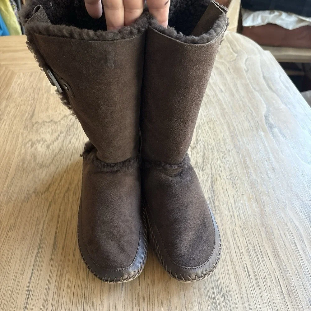 TORY BURCH Sheepskin Shearling Brwn Suede Leather Ugg Boots Mid Calf Winter SZ 7