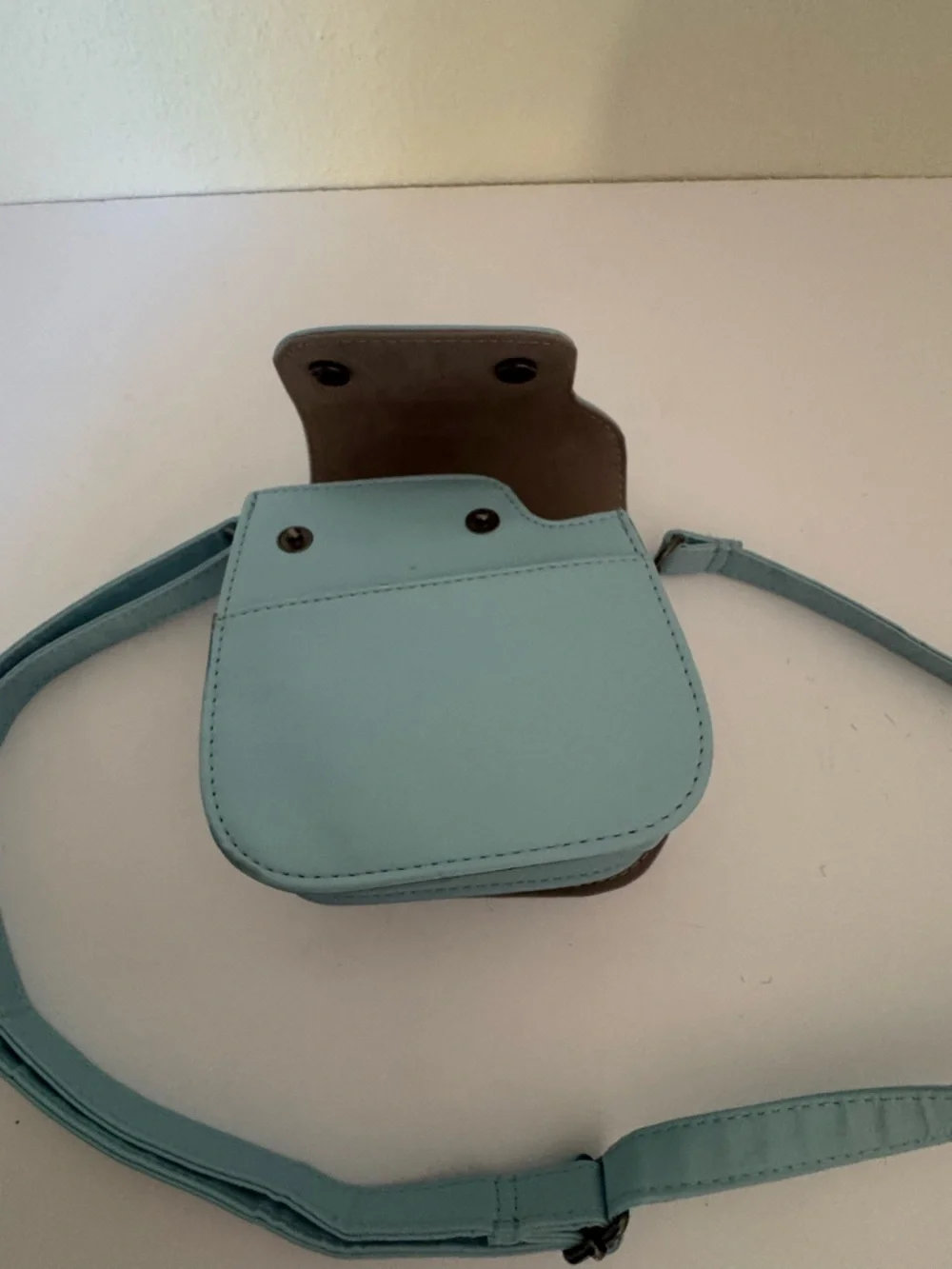 Polaroid compact crossbody