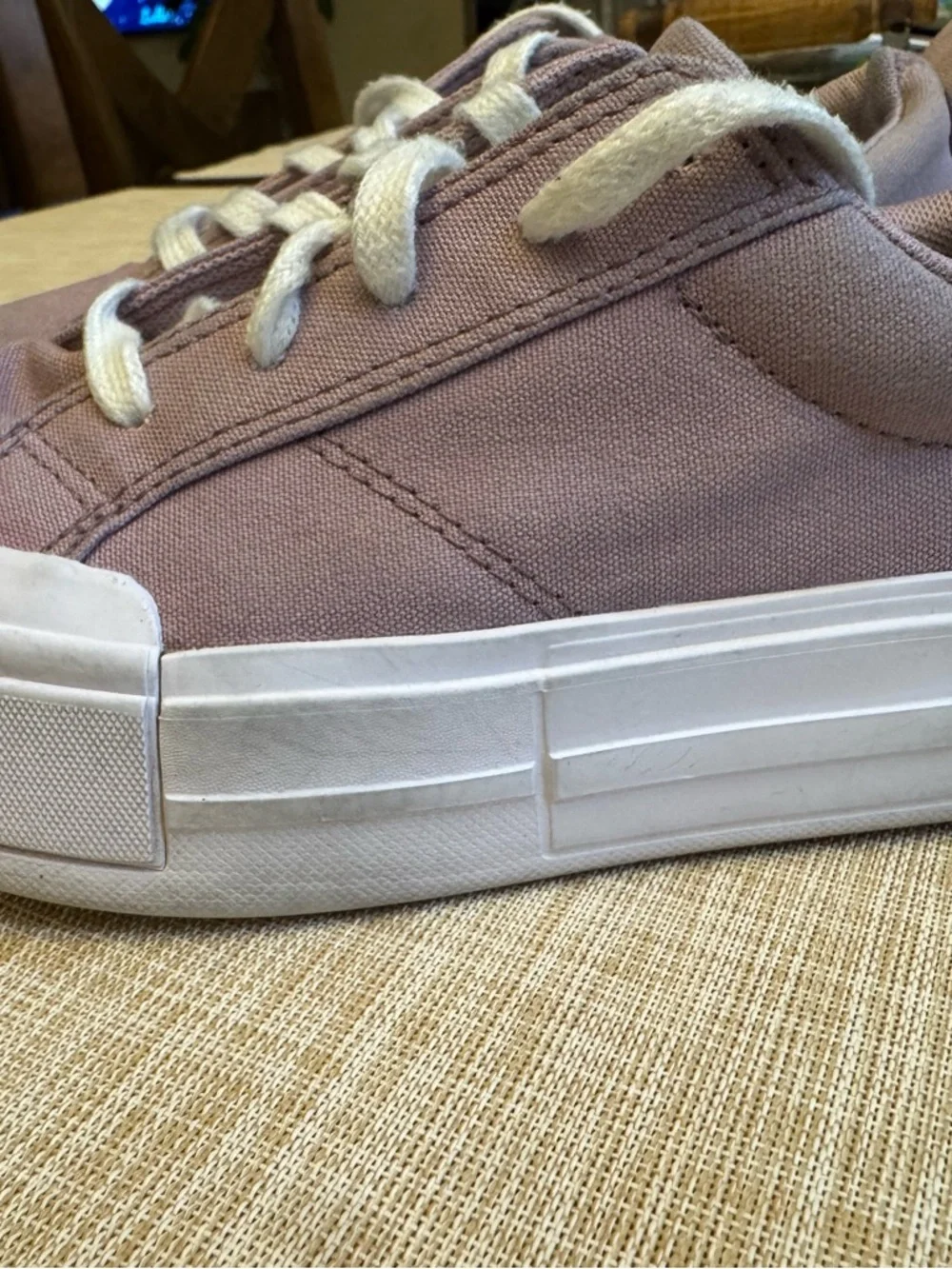 Converse soft mauve