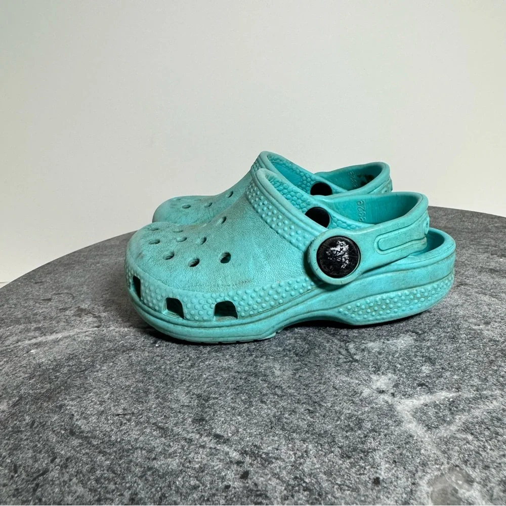CROCS shoes classic