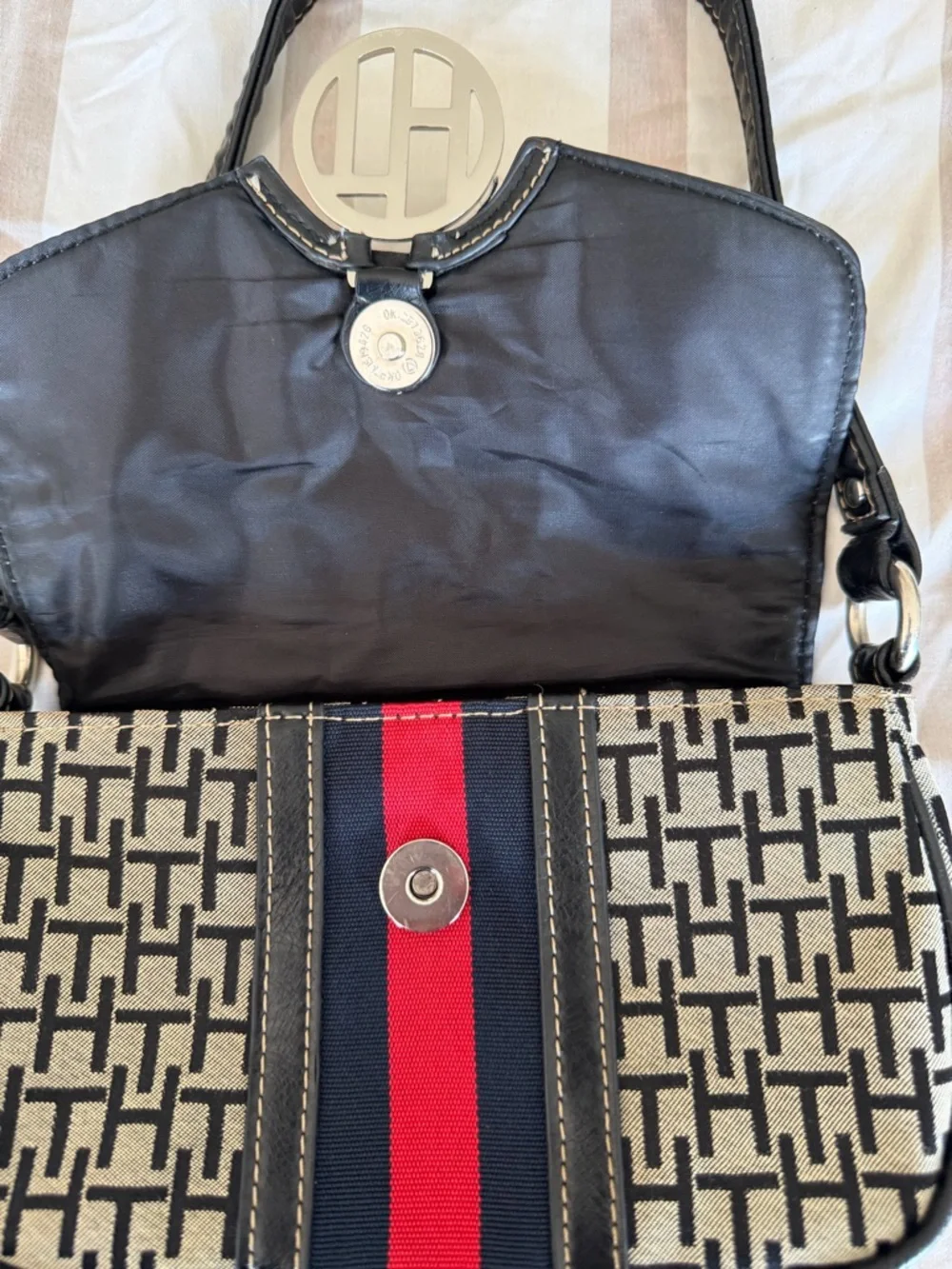 Tommy Hilfiger Shoulder Bag