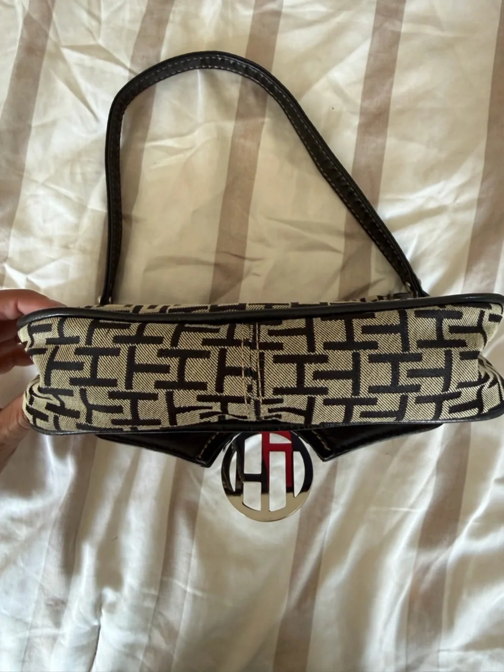 Tommy Hilfiger Shoulder Bag