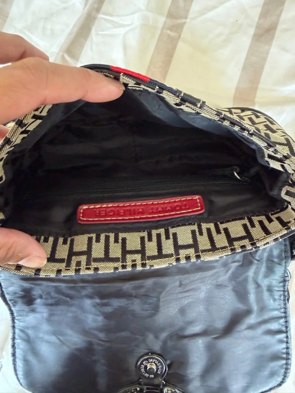 Tommy Hilfiger Shoulder Bag