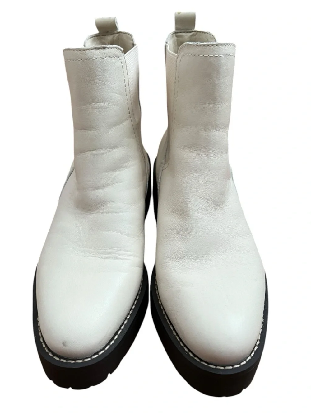 Sam Edelman conquer rainy