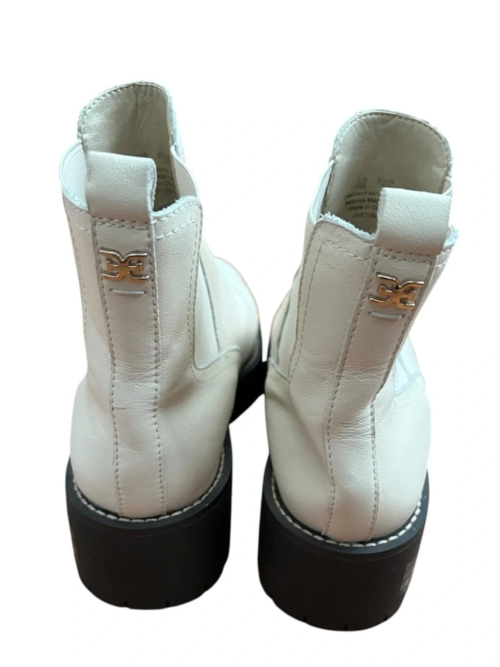 Sam Edelman conquer rainy