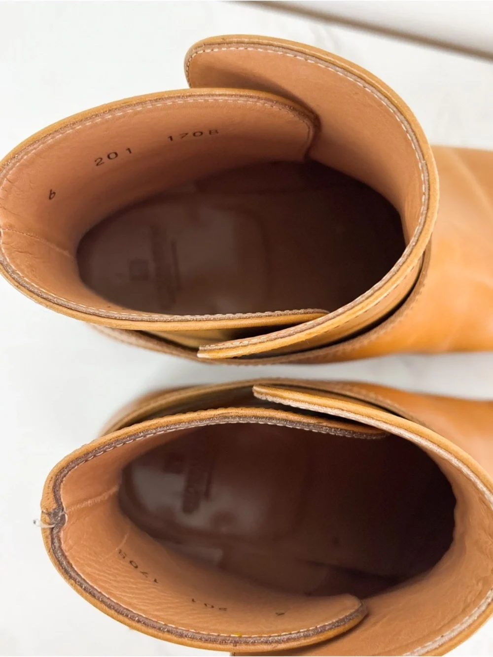 N/A men’s leather color