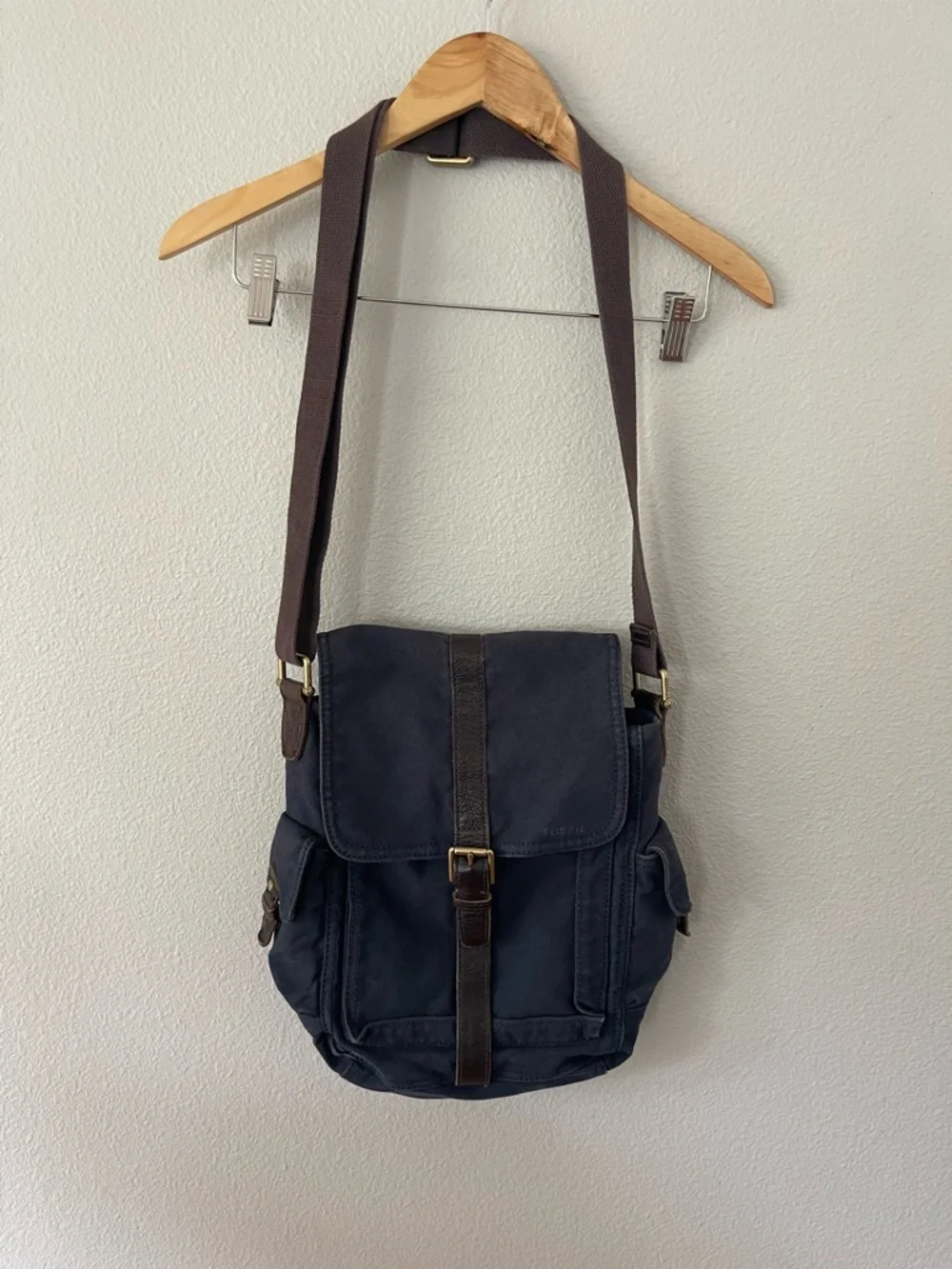 Fossil Canvas Navy Blue/Brown Messenger Carrier Commuter Bag Crossbody