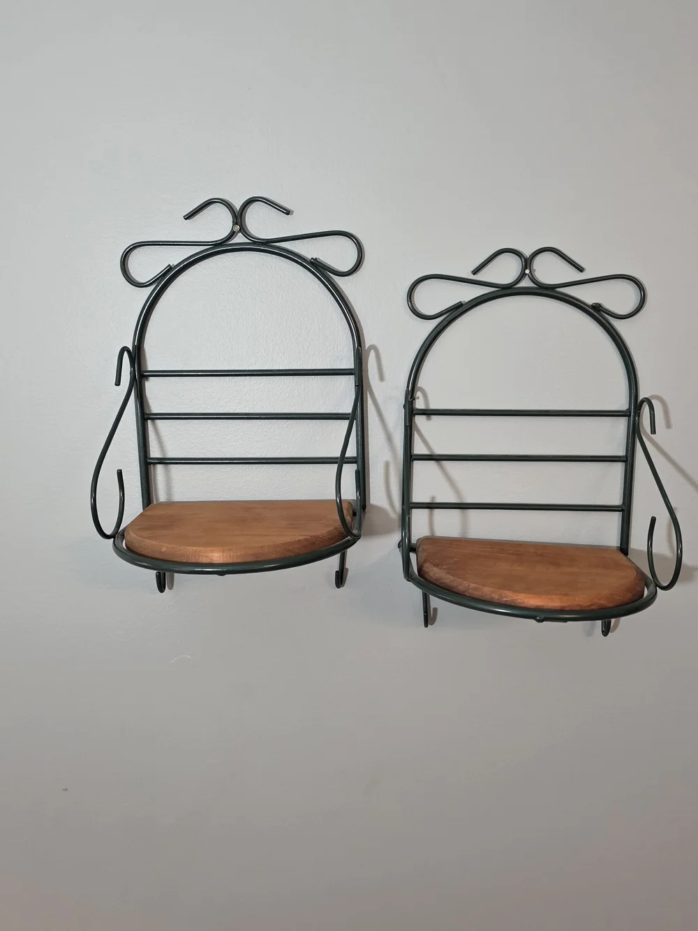 N/A pair wall