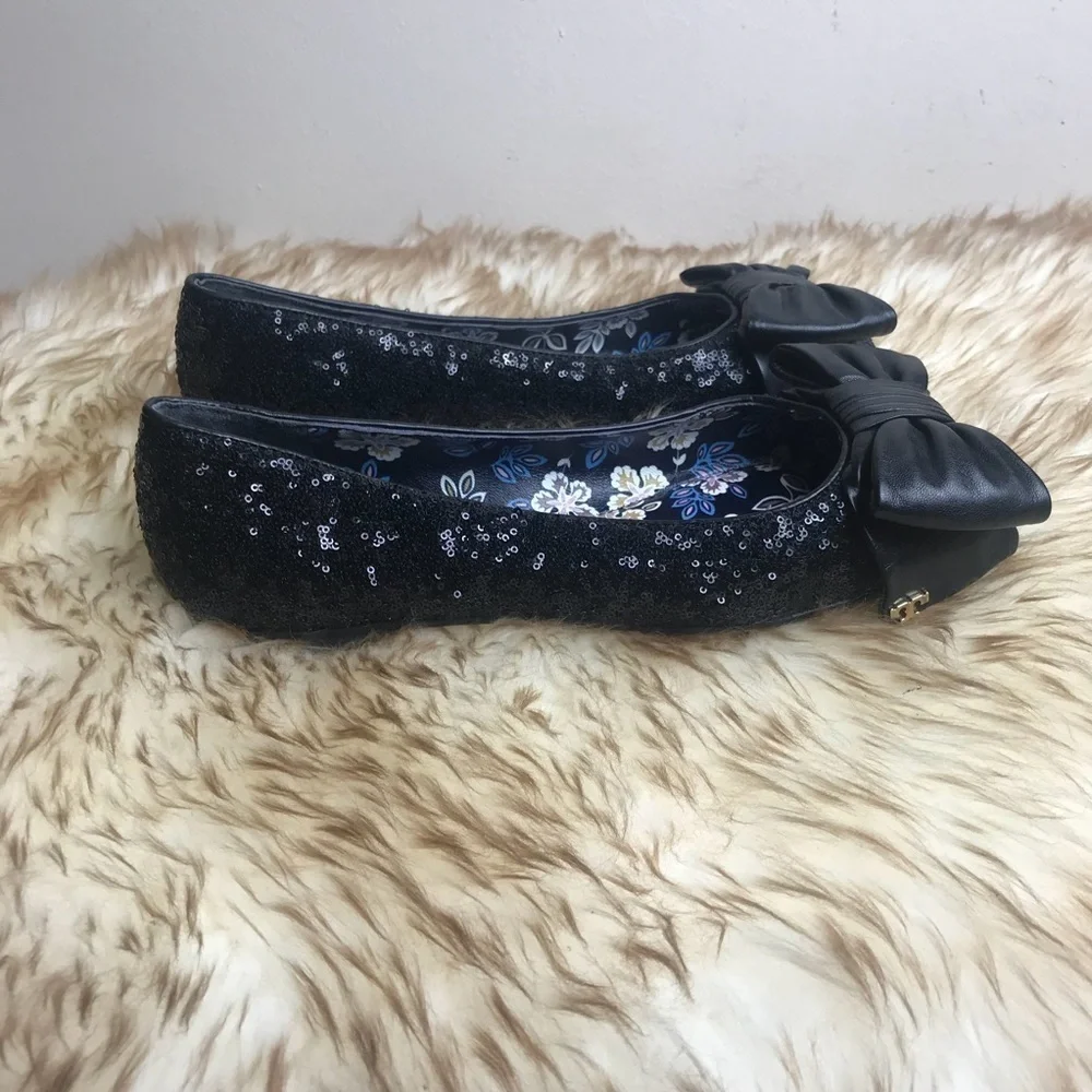Tory Burch flat free authentic